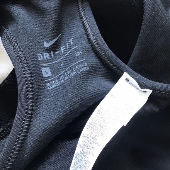 NWT Nike Pro Classic Padded Bra in Black - Picture 7 of 8